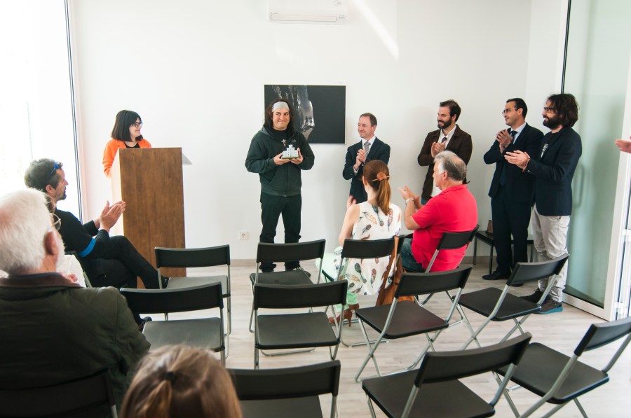 entregapremiosfotografiaconlafotoganadoraenpared